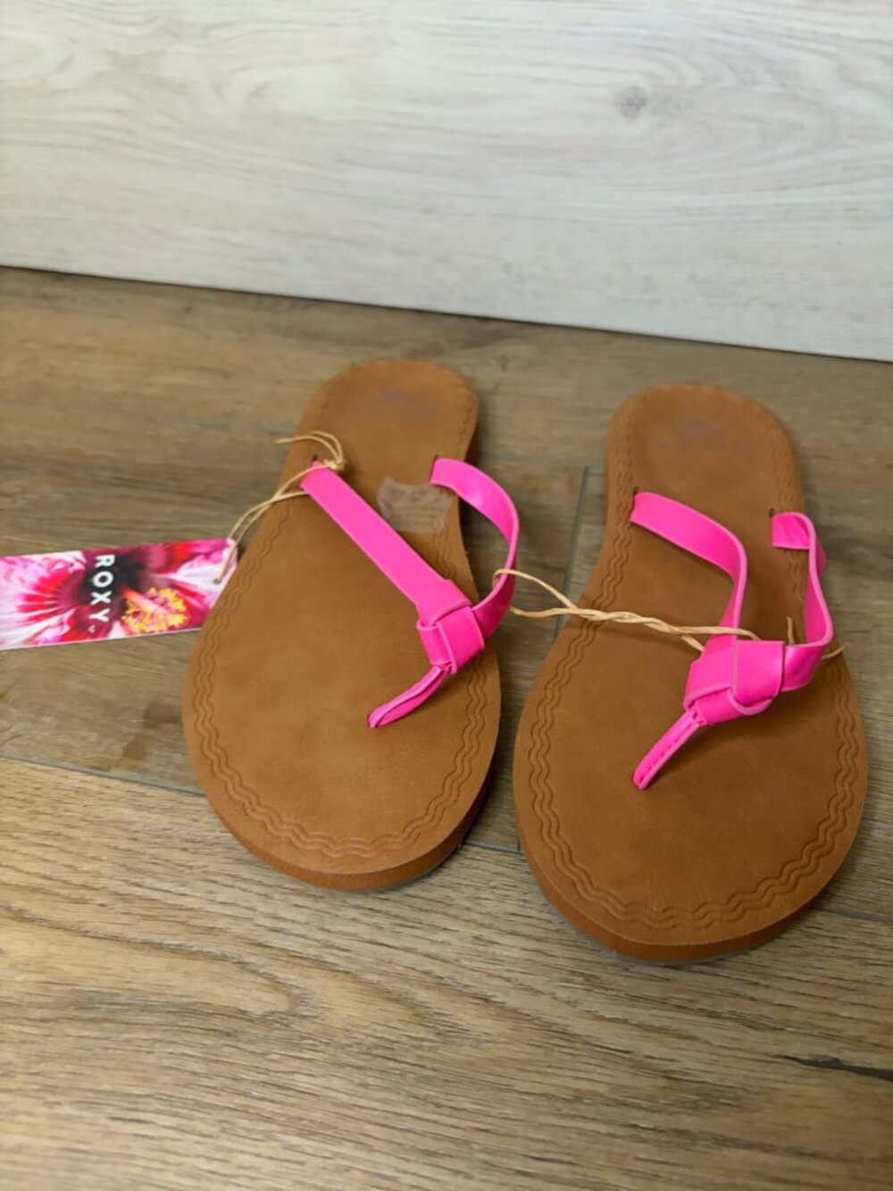 Roxy Luv Me Knot Women’s Flip Flop Sandals Platform Casual Size 7 NWT